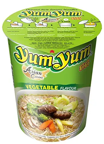 Cup Nudelsuppe mit Vegetable / Gemüsegeschmack - yumyum 70g
