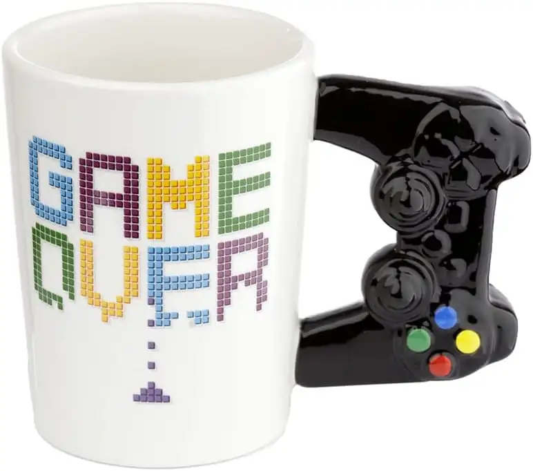 Puckator Controller Tasse Game Over mit 3D Controller am Henkel weiß, Bedruckt, 100% Keramik, in Geschenkverpackung.