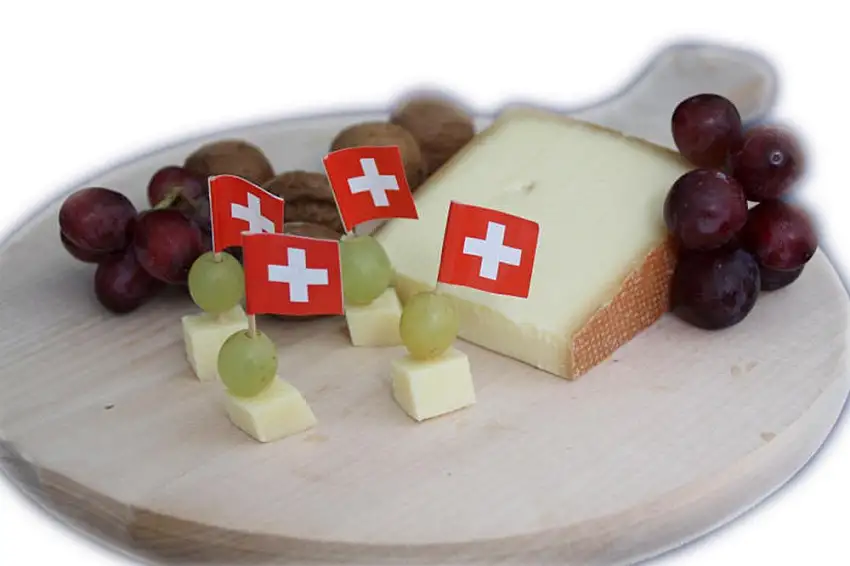 MONTAGNE DU JURA schweizer Bergkäse-Spezialität aus dem Jura min. 6 Monate gereift ca.250g vakuumiert