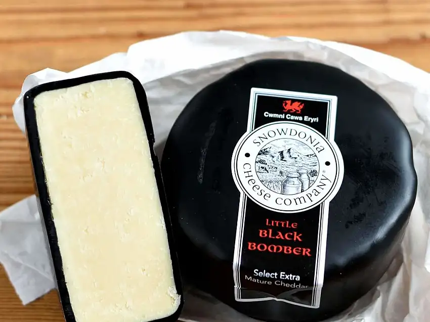 Cheddar Black Bomber - Extra Gereift - Stück 200g