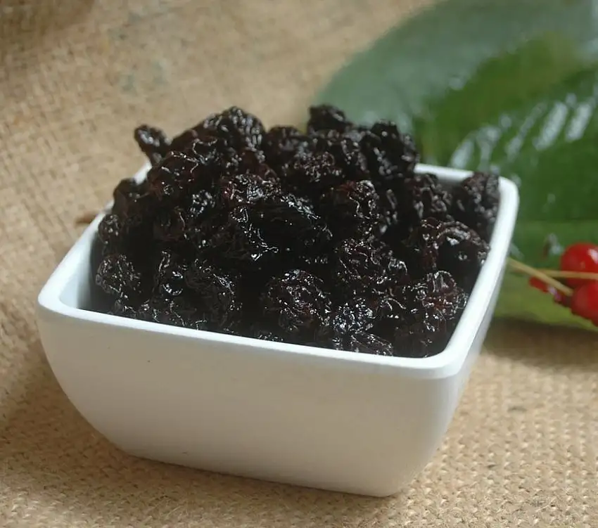 Naturix24 – Sauerkirschen unbehandelt getrocknet – 500g Beutel