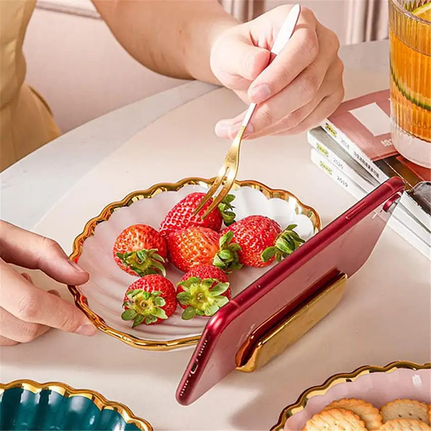 GJRFYJ 12,7 cm große dunkelgrüne Schale, Multifunktions-Keramik-Geschirr, Dessert-Tablett, goldener Rand, Geschirr, mikrowellengeeignet (Color : B, Size : 5.9 inches)