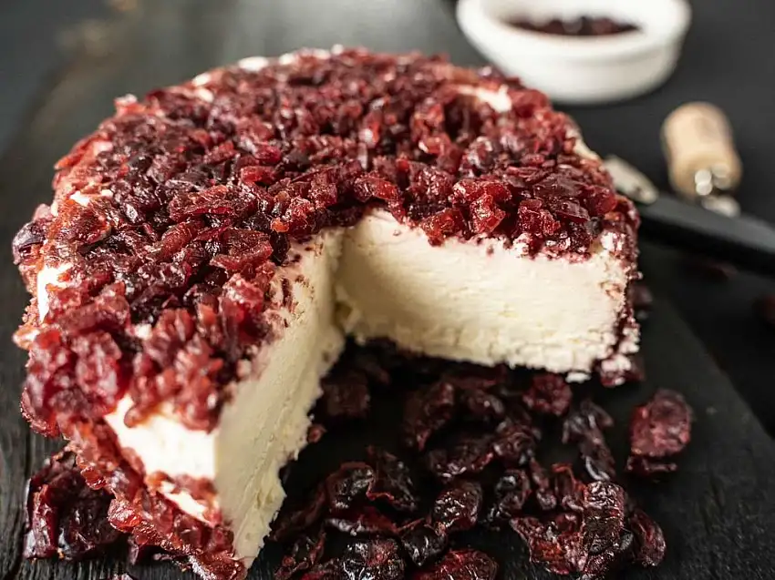 Brillat Savarin Käse mit Cranberry - Süß & vollmundig - Weichkäse aus Frankreich