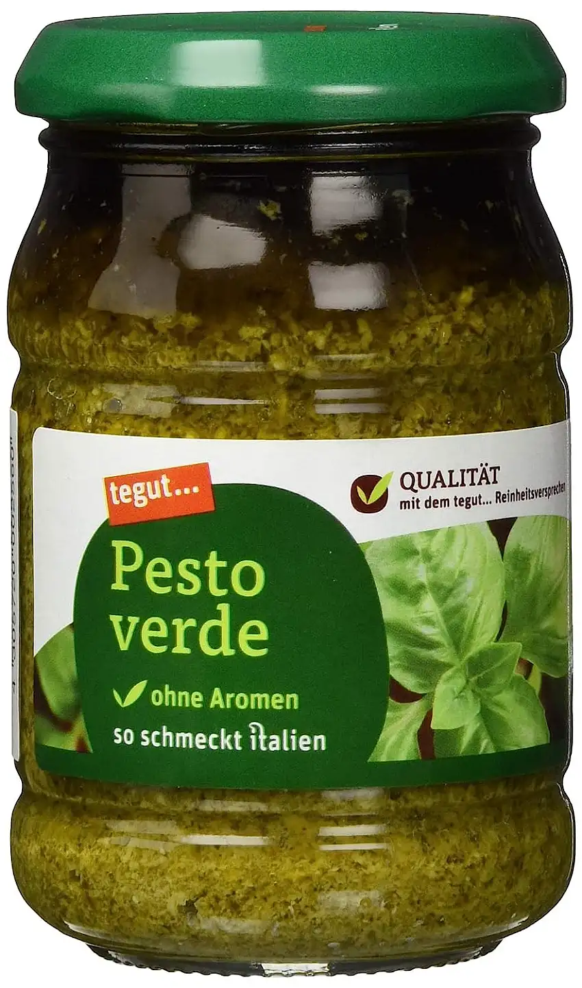 tegut... Pesto Verde – frisches Basilikum, Grana Padano, natives Olivenöl, Cashewkerne und Pinienkerne, 1 x 190 g