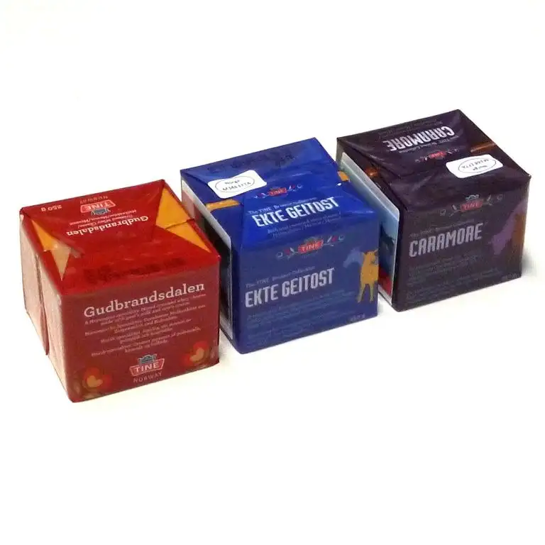 Gudbrandsdalen Ekte Geitost Garamore 3 x 250g Brunost Norwegen Trio KÜHLBOX-Versand mit Styroporbox und Spezialkühlakku für Lebensmittelversand