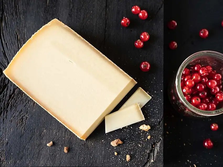 Alpenswiss - Schweizer Bergkäse aus Rohmilch