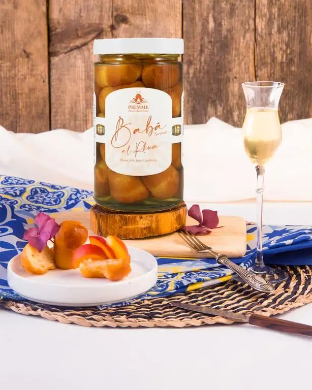 BABÀ al Rum aus Sorrento 14% Vol. Küchlein eingelegt in Rum (700gr)