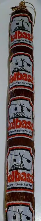 Kolbaszsalami mild Ungarisch keine Fabrikware vom kleinen Metzger