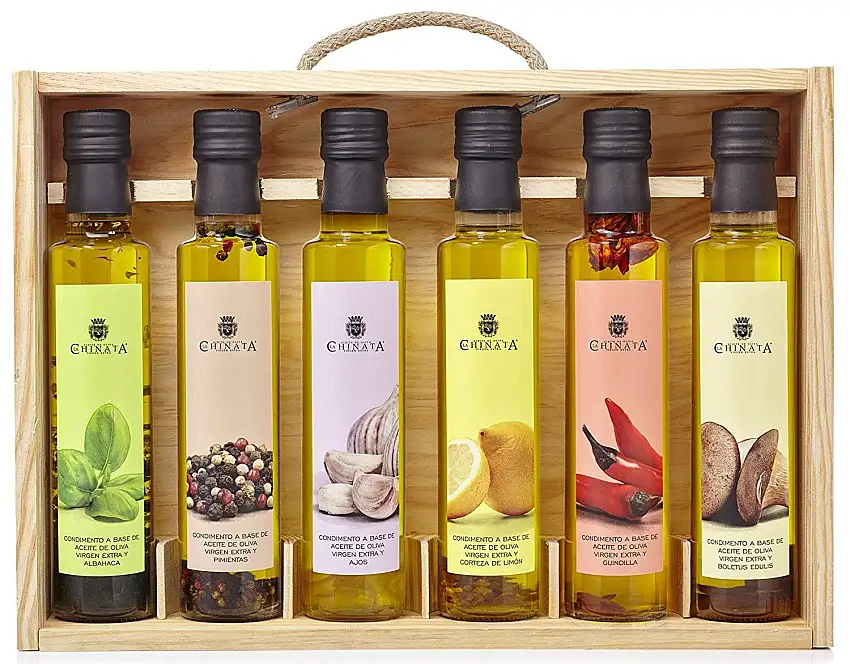 La Chinata Natives Olivenöl mit Zitronenschalen, mit Chilli, mit Knoblauch, mit Basilikum, mit Steinpilze und mit Pfeffer - 6x250ml.