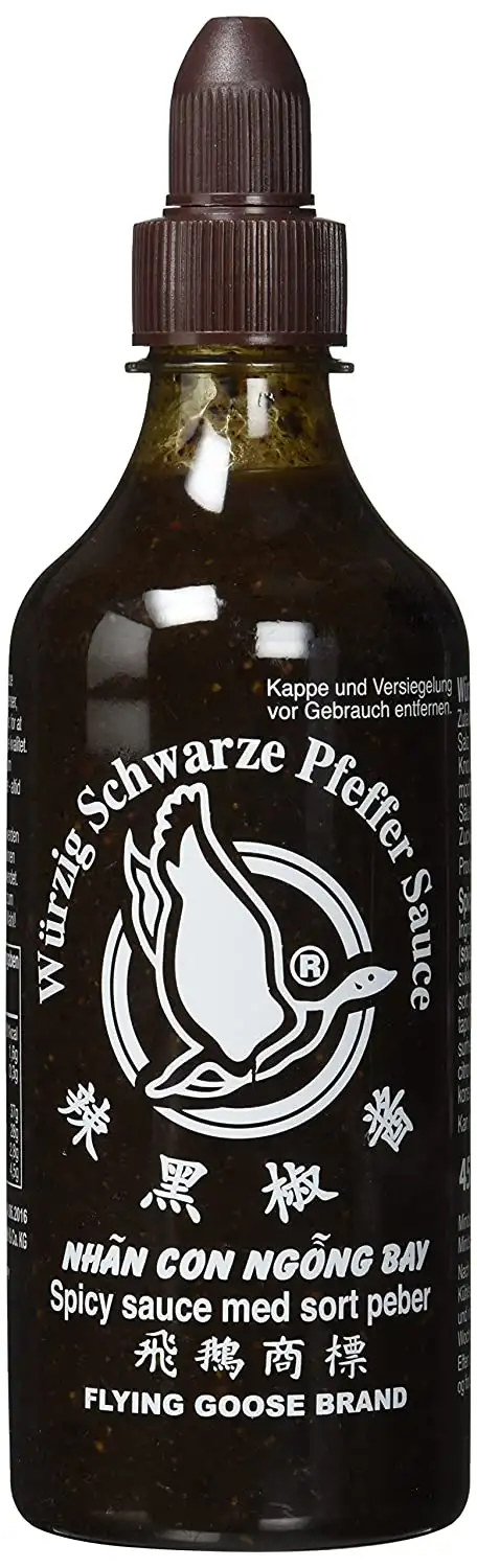 FLYING GOOSE würzig schwarze Pfeffer Sauce - scharf, schwarze Kappe, Würzsauce aus Thailand, 1er Pack (1 x 455 ml)