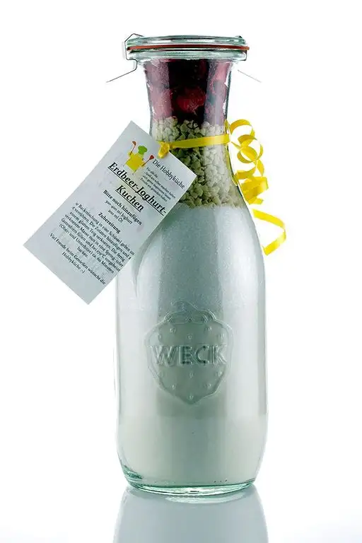 Erdbeer-Joghurt-Kuchen Backmischung in dekorativem 1040ml Weckglas ideal als Geschenk
