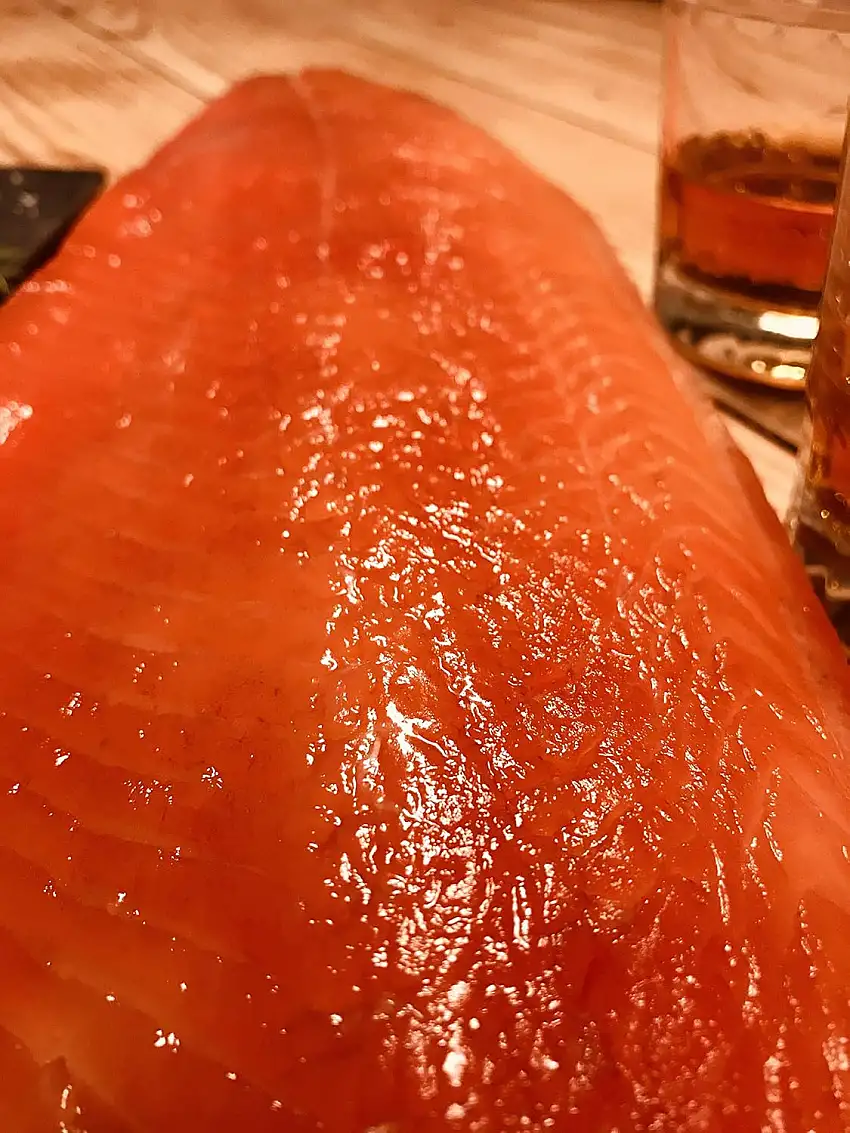 Graved Lachs "Whisky" 1.1 kg Seite - gebeizt mit schottischem Single Malt Whisky