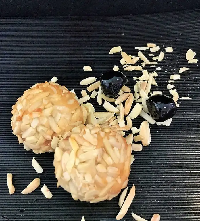 Amaretti Morbidi Amarena Kirsche - frisch & handwerklich hergestellt - außen knackig und innen weich - Italienisches Mandelgebäck - Marzipangebäck - 500g
